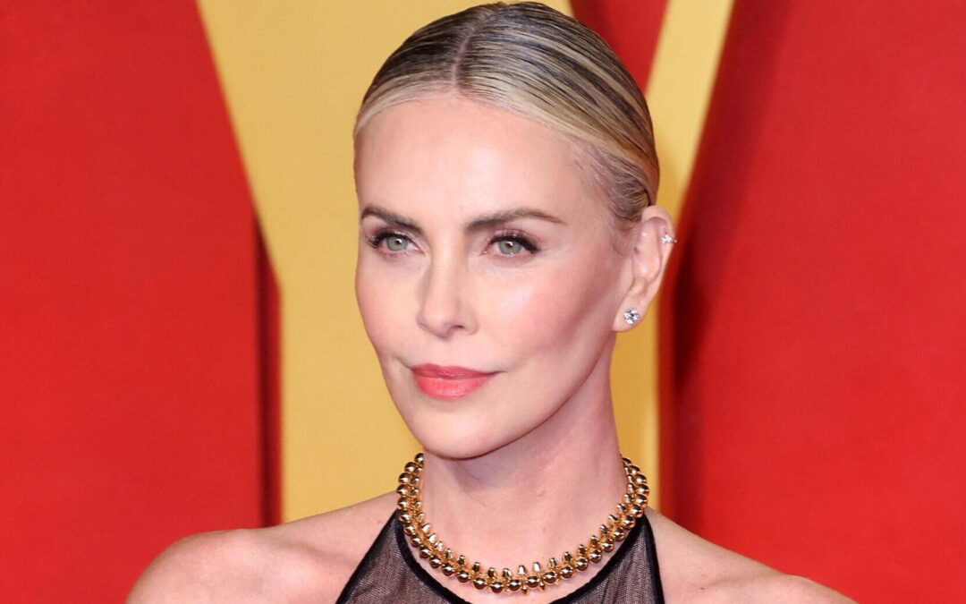 Charlize Theron’s Shocking Youthful Look In New Pics Has Fans Stunned As Plastic Surgeon Weighs In