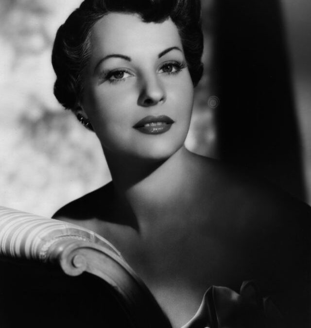 Beautiful Portraits of Gaby André in the 1940s and ’50s