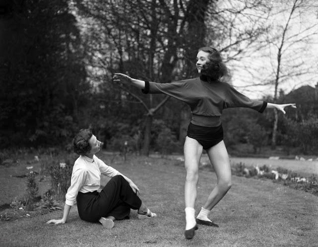 Julie Andrews Taking a Ballet Lesson With Her Aunt Joan Wells, 1954