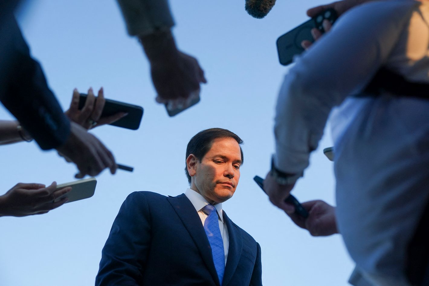 dc27079b91587fecadd88f69480e063de2-marcorubio-1204252xrhorizontalw710